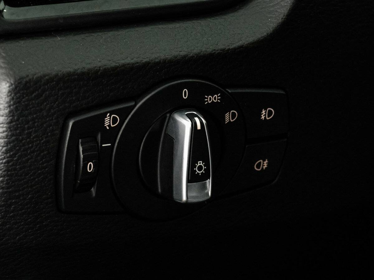 Купить BMW X1 с пробегом. Фото: #16