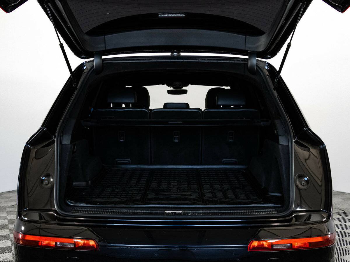 Купить Audi Q7 с пробегом. Фото: #28