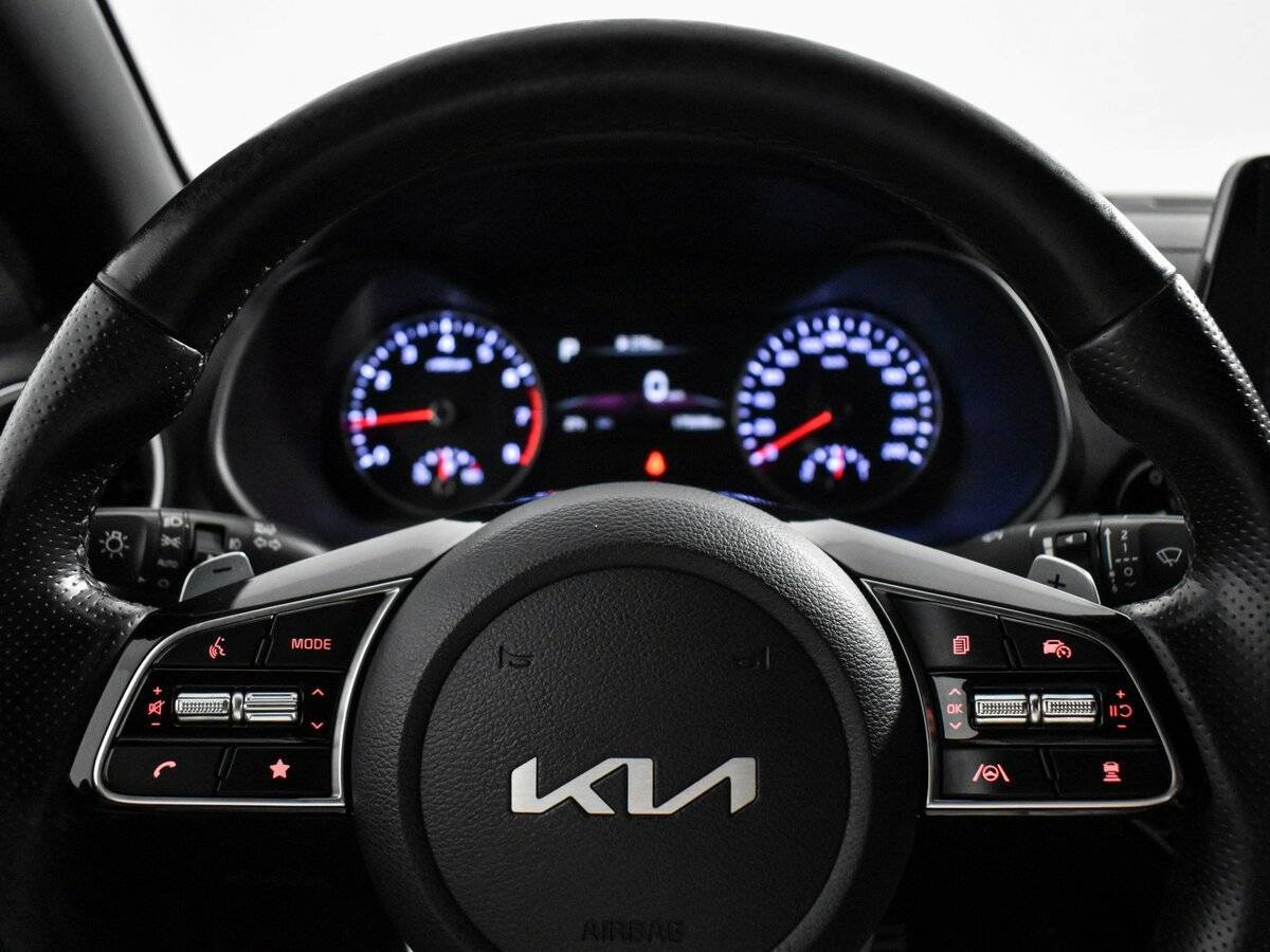 Купить Kia Cerato с пробегом. Фото: #18