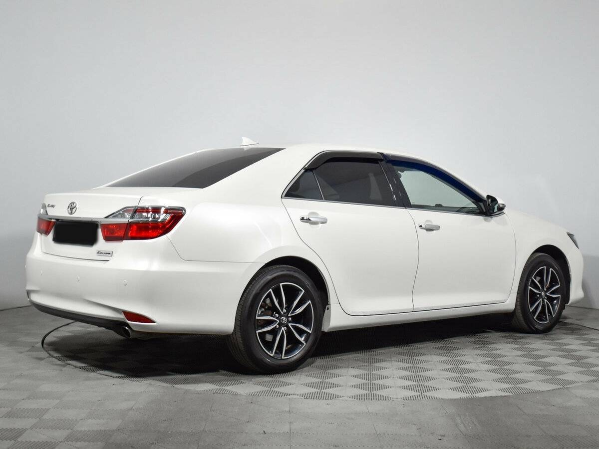 Купить Toyota Camry с пробегом. Фото: #4