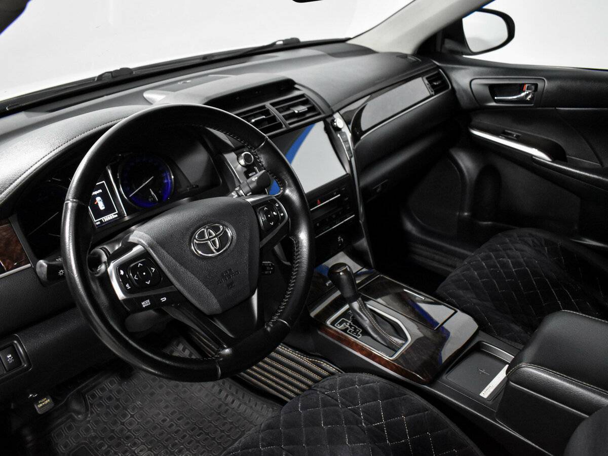 Купить Toyota Camry с пробегом. Фото: #8