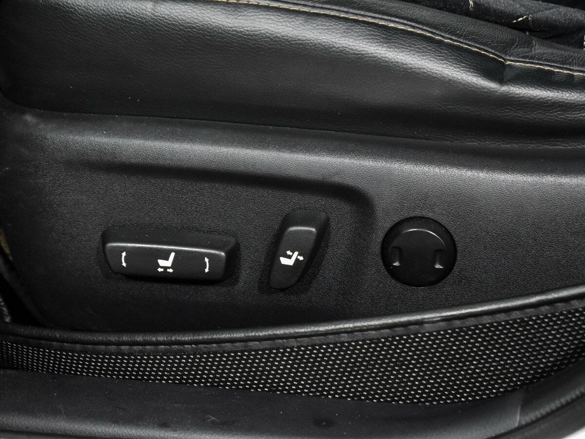 Купить Toyota Camry с пробегом. Фото: #9