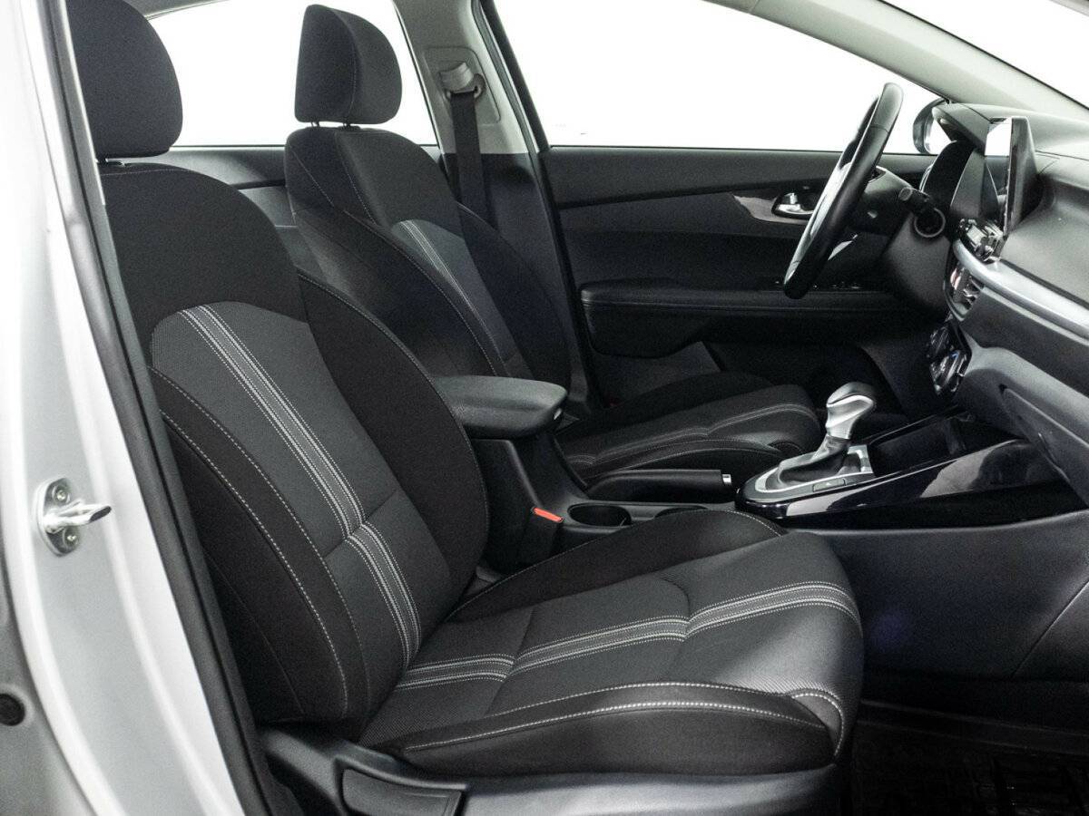 Купить Kia Cerato с пробегом. Фото: #15