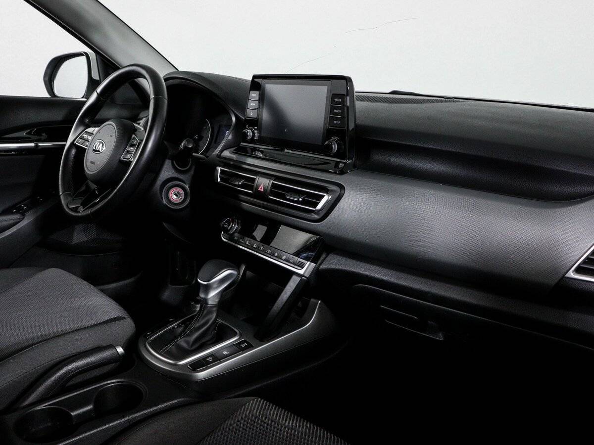 Купить Kia Seltos с пробегом. Фото: #8