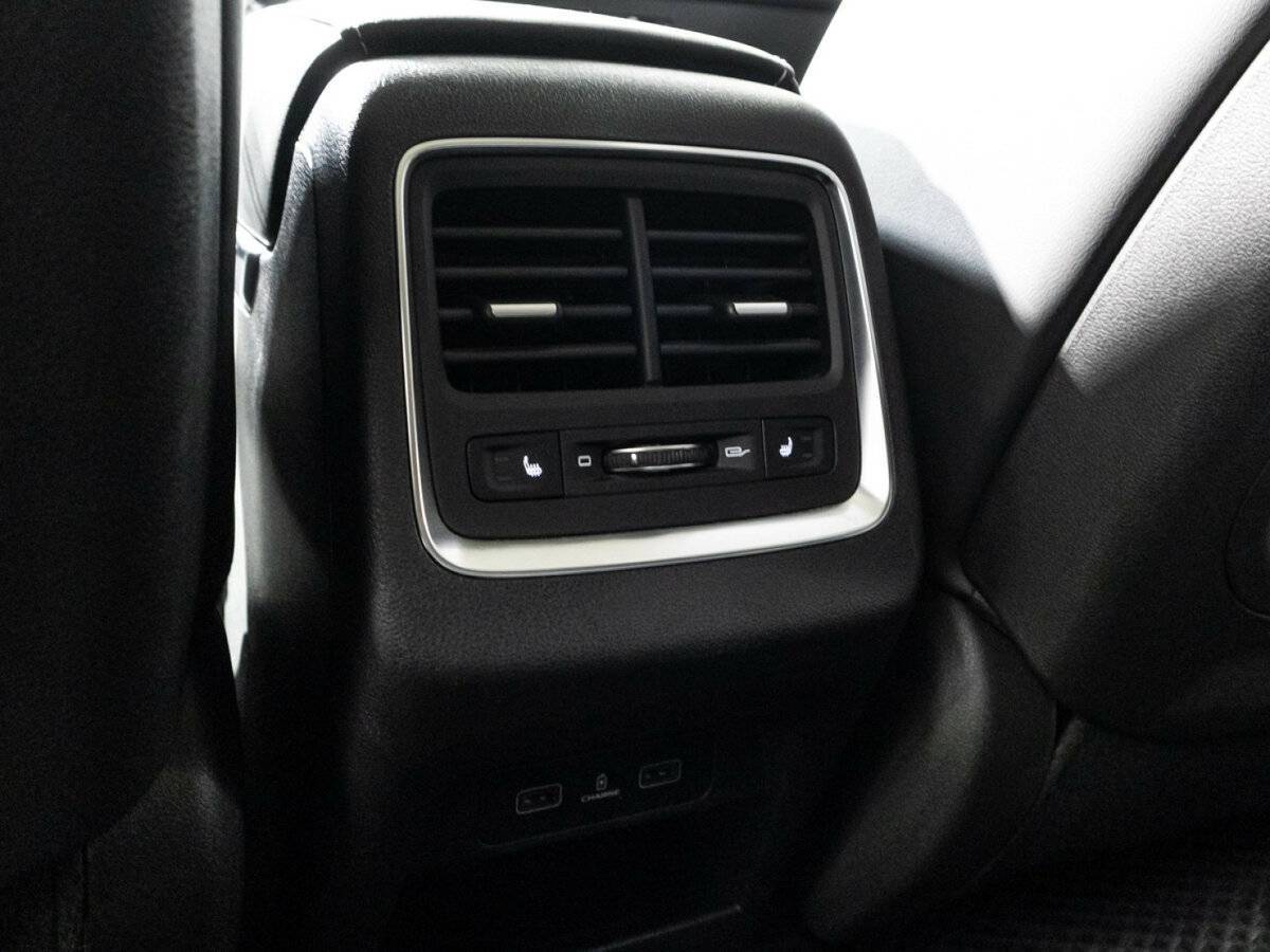 Купить Geely Atlas Pro с пробегом. Фото: #22