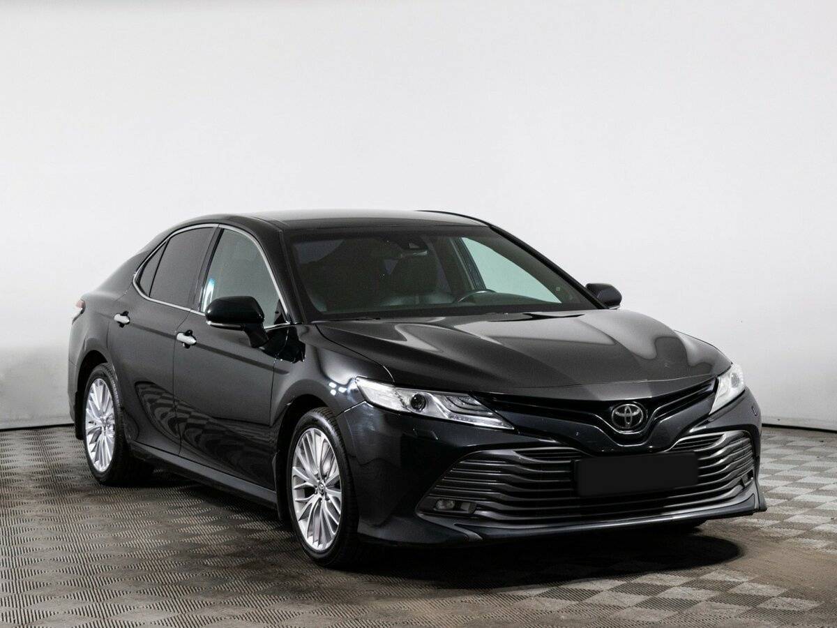 Купить Toyota Camry с пробегом. Фото: #2