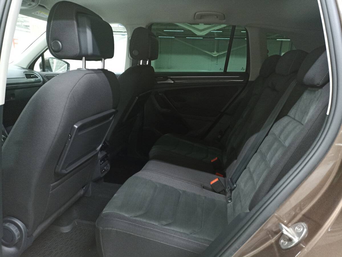Купить Volkswagen Tiguan с пробегом. Фото: #11