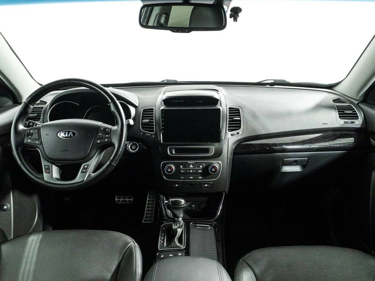 Купить Kia Sorento с пробегом. Фото: #12