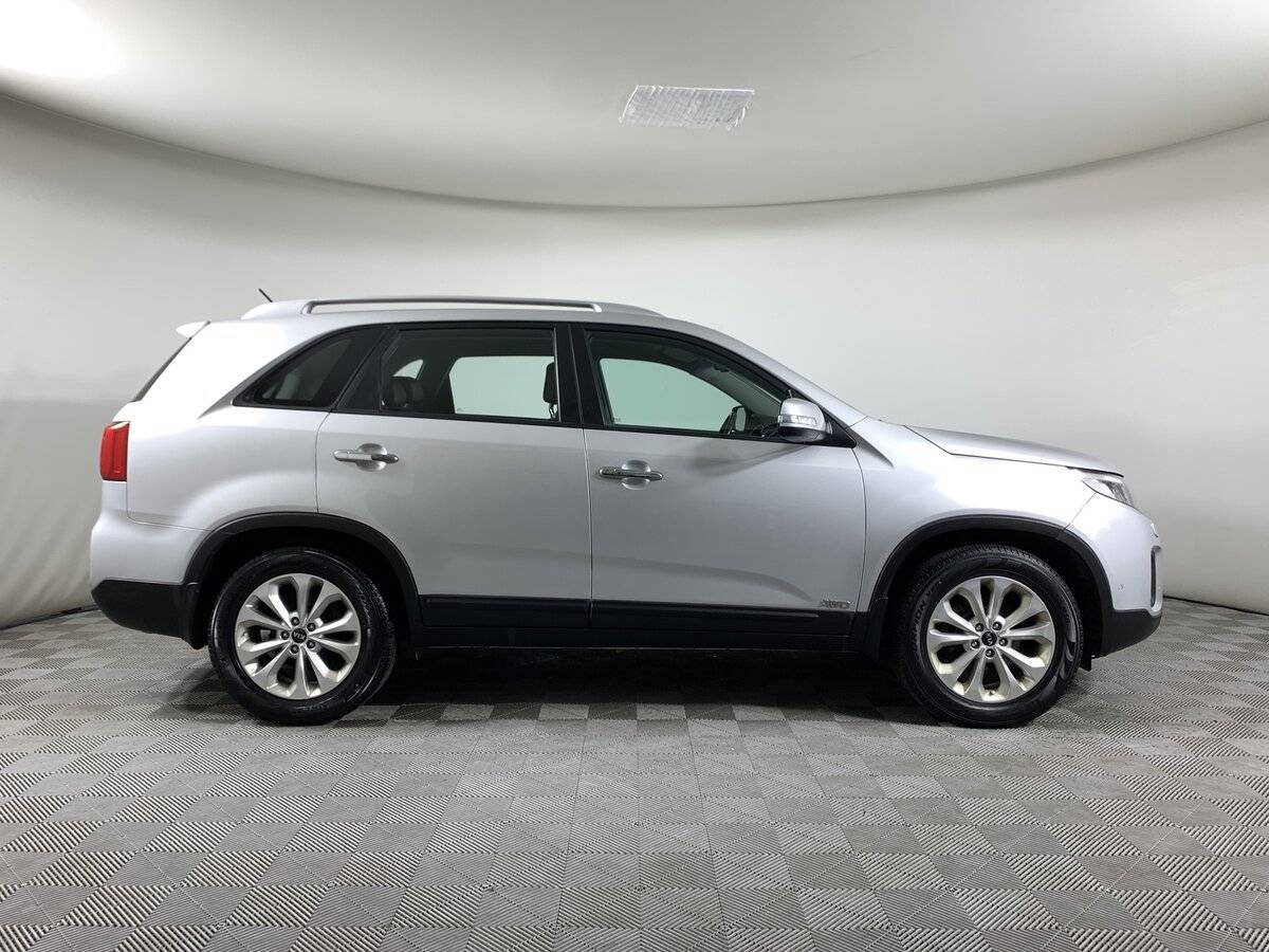 Купить Kia Sorento с пробегом. Фото: #3
