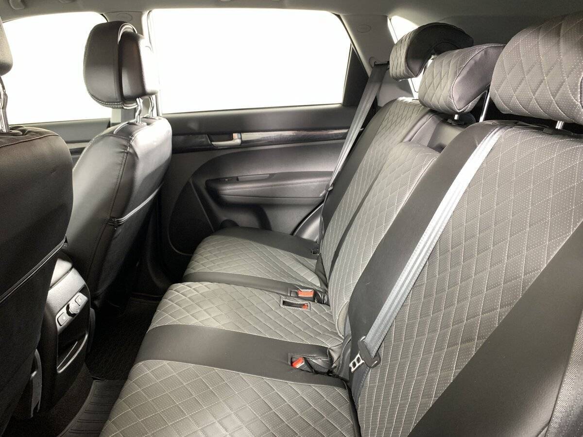 Купить Kia Sorento с пробегом. Фото: #17