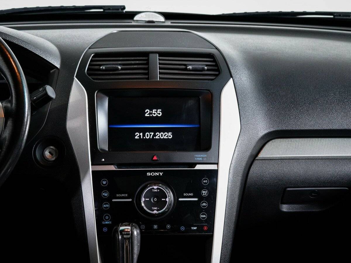 Купить Ford Explorer с пробегом. Фото: #10