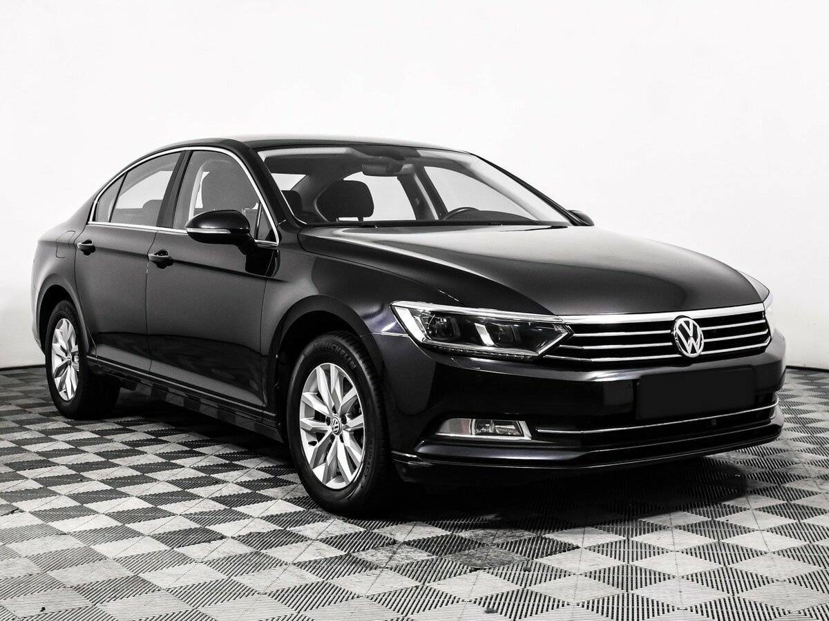 Купить Volkswagen Passat с пробегом. Фото: #2