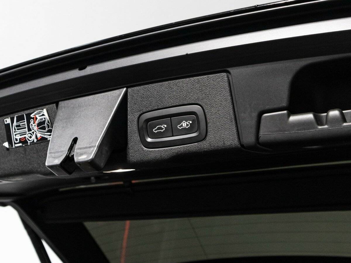 Купить Volvo XC60 с пробегом. Фото: #15