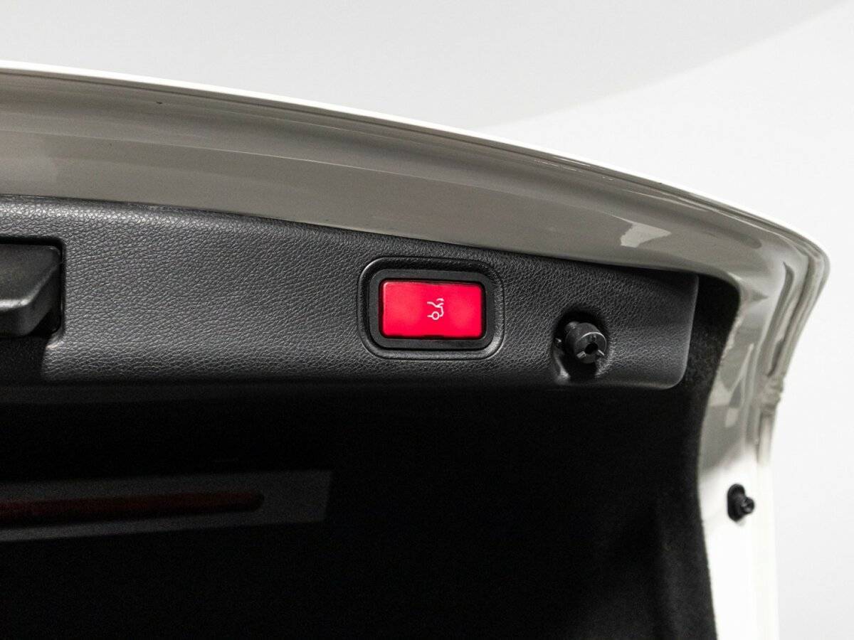 Купить Mercedes-Benz E-Класс с пробегом. Фото: #15