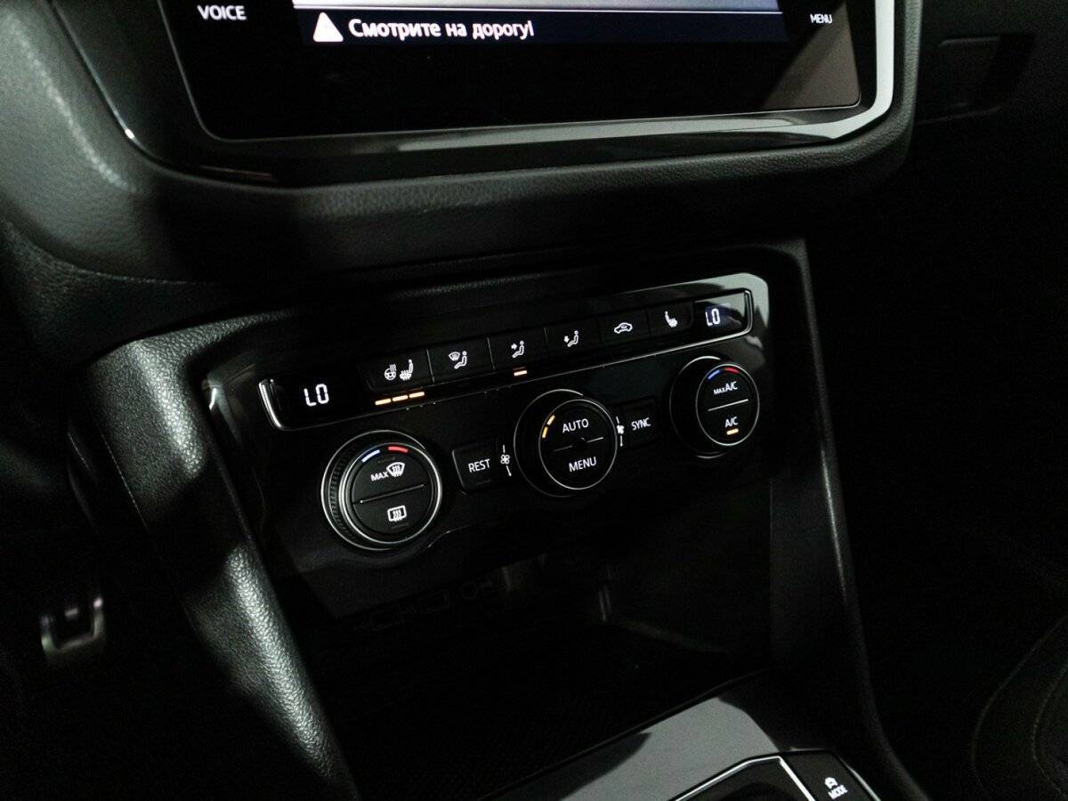 Купить Volkswagen Tiguan с пробегом. Фото: #17