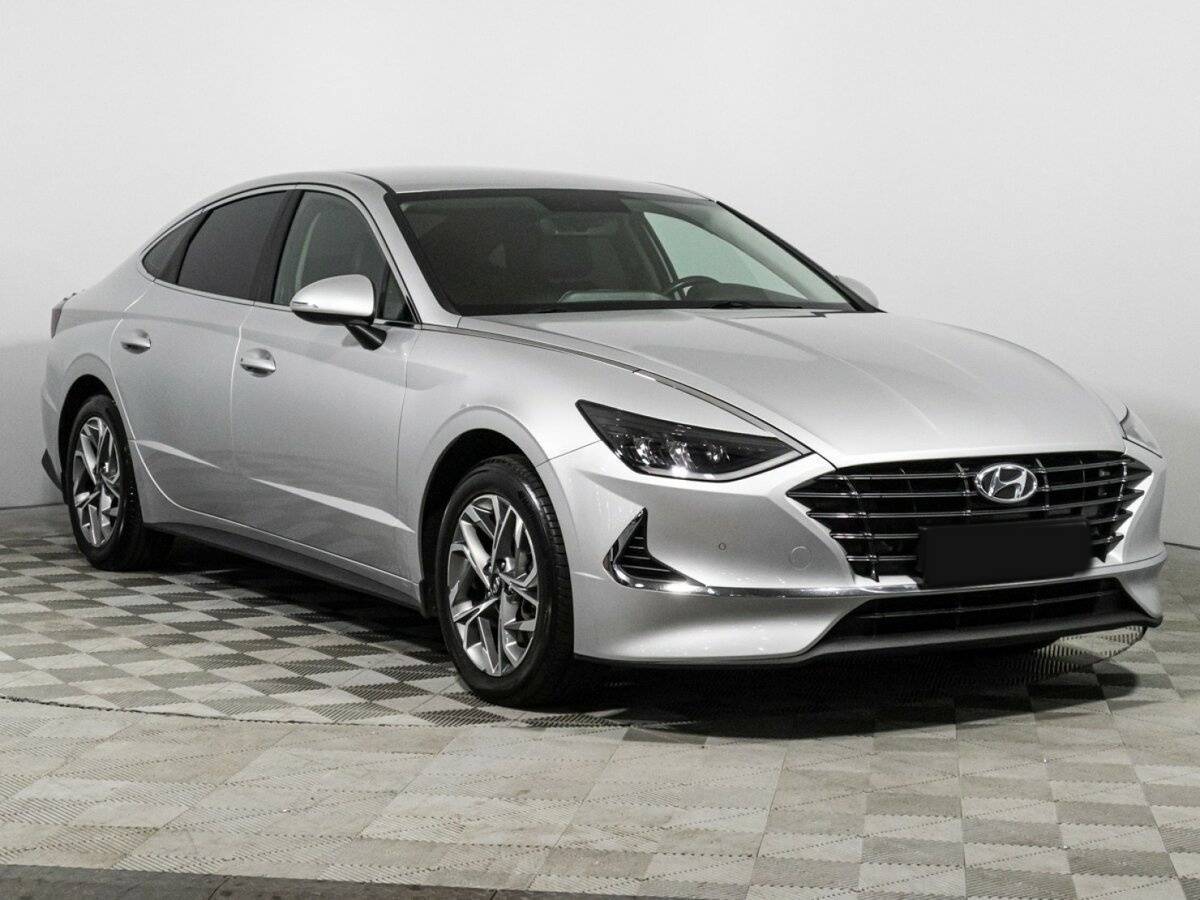 Купить Hyundai Sonata с пробегом. Фото: #2