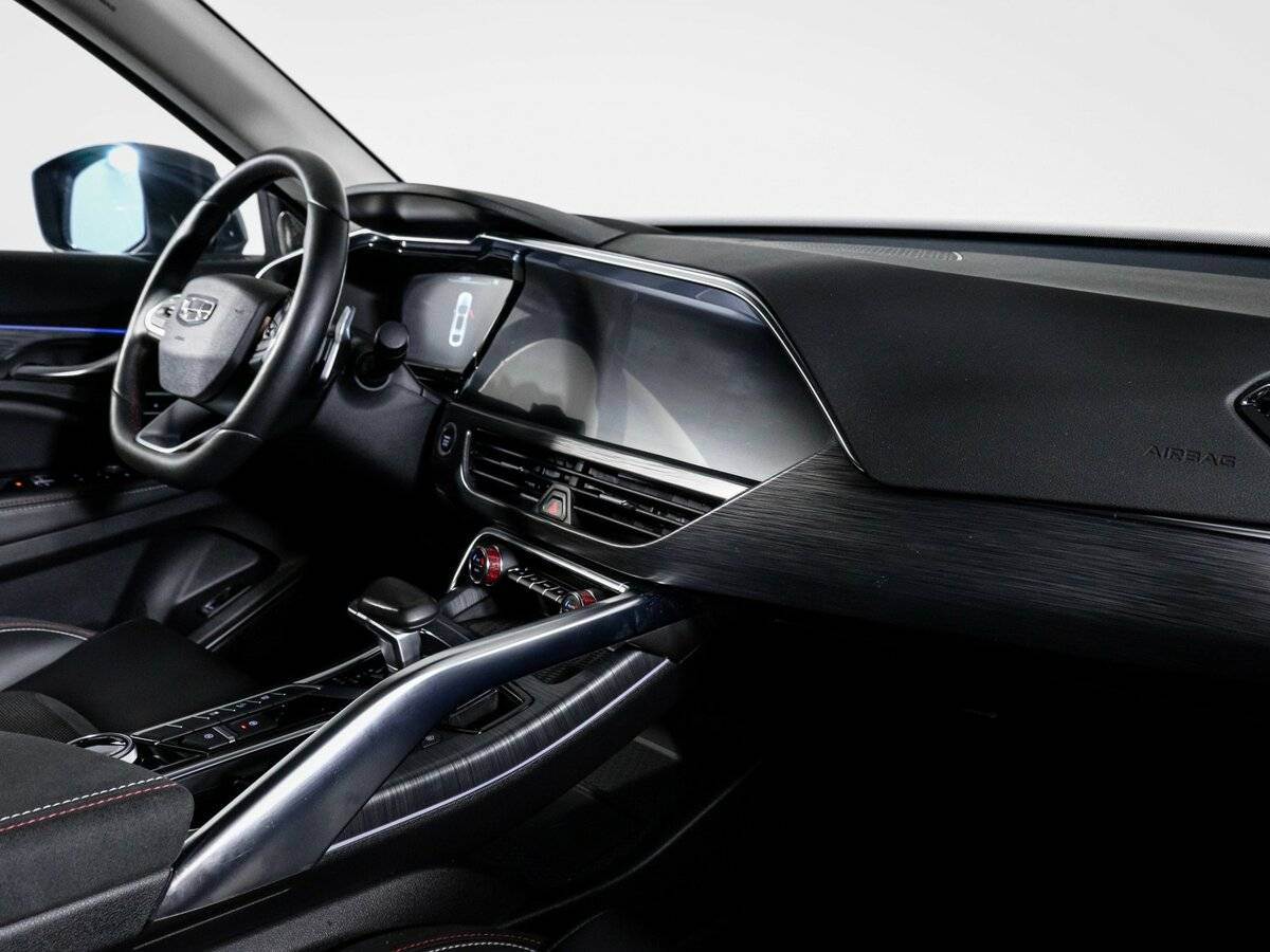 Купить Geely Tugella с пробегом. Фото: #8