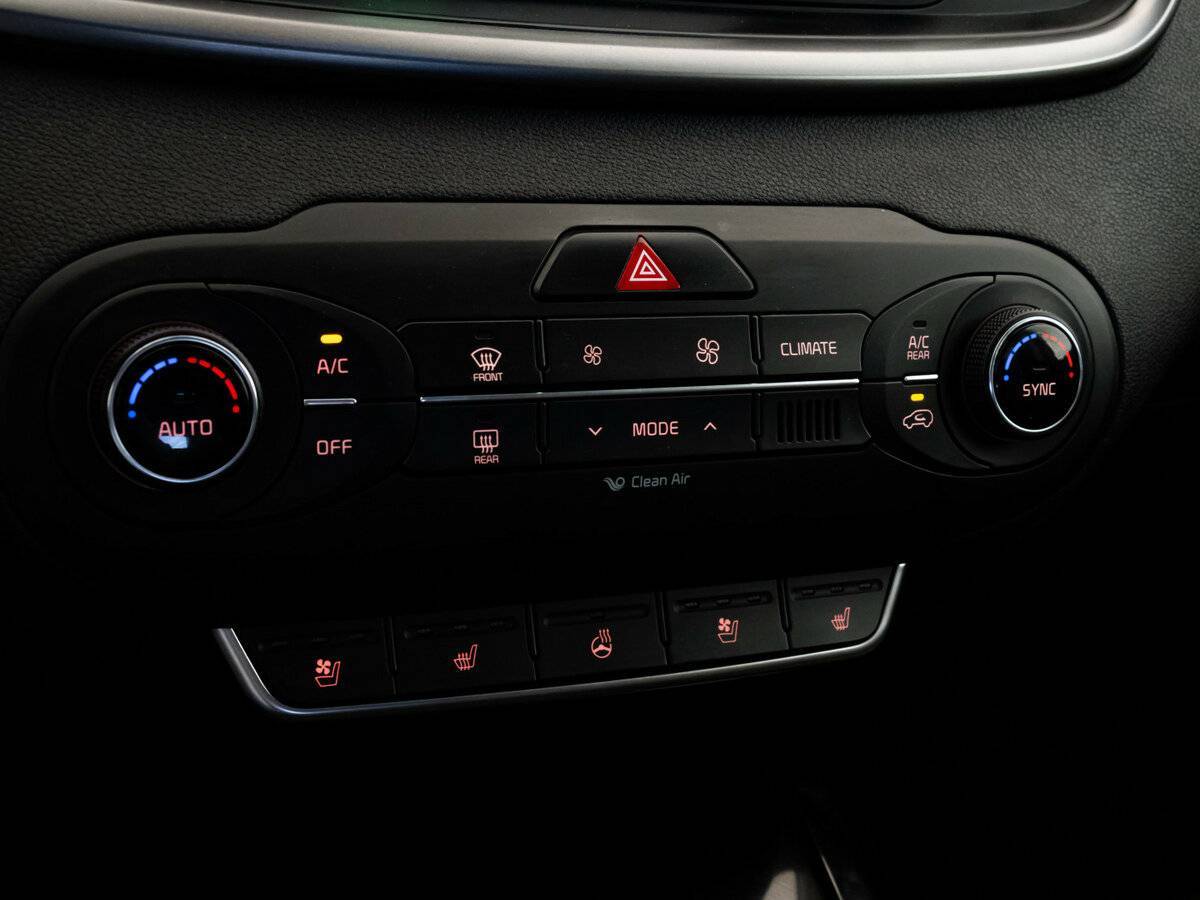 Купить Kia Sorento с пробегом. Фото: #14