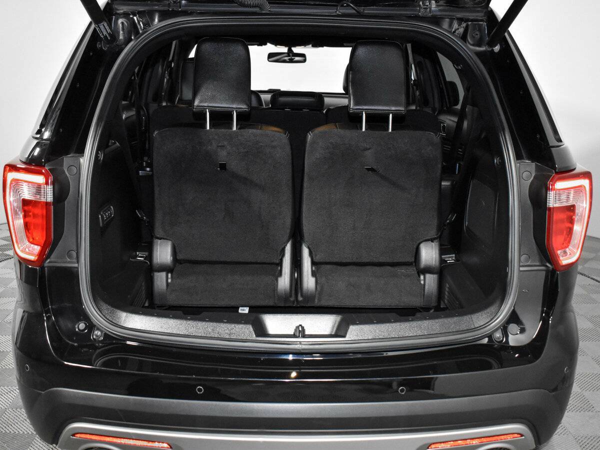 Купить Ford Explorer с пробегом. Фото: #20