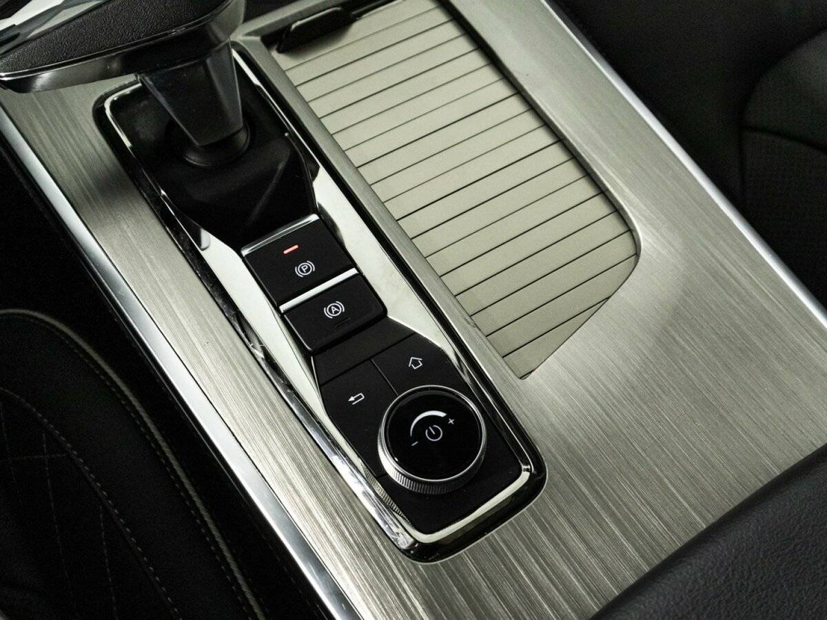 Купить EXEED VX с пробегом. Фото: #21