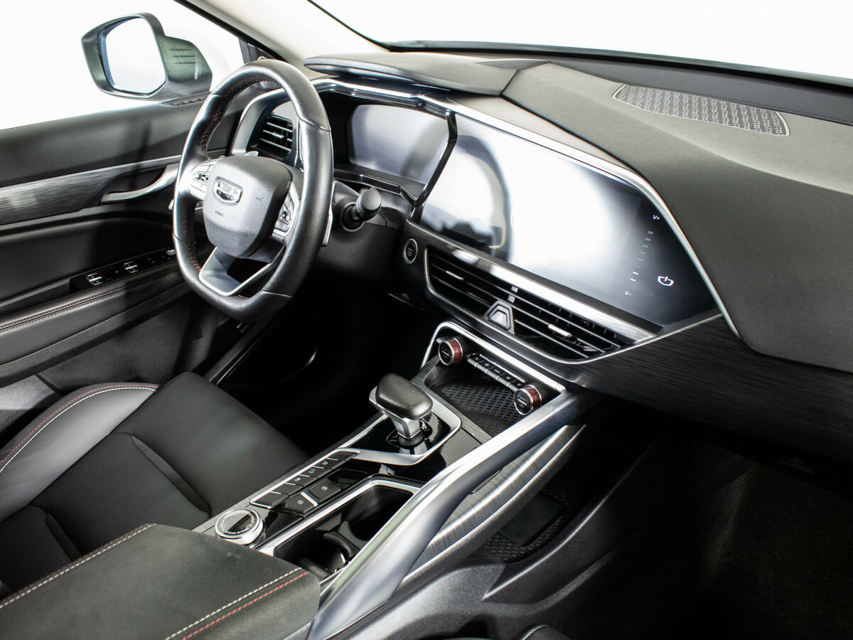 Купить Geely Tugella с пробегом. Фото: #9