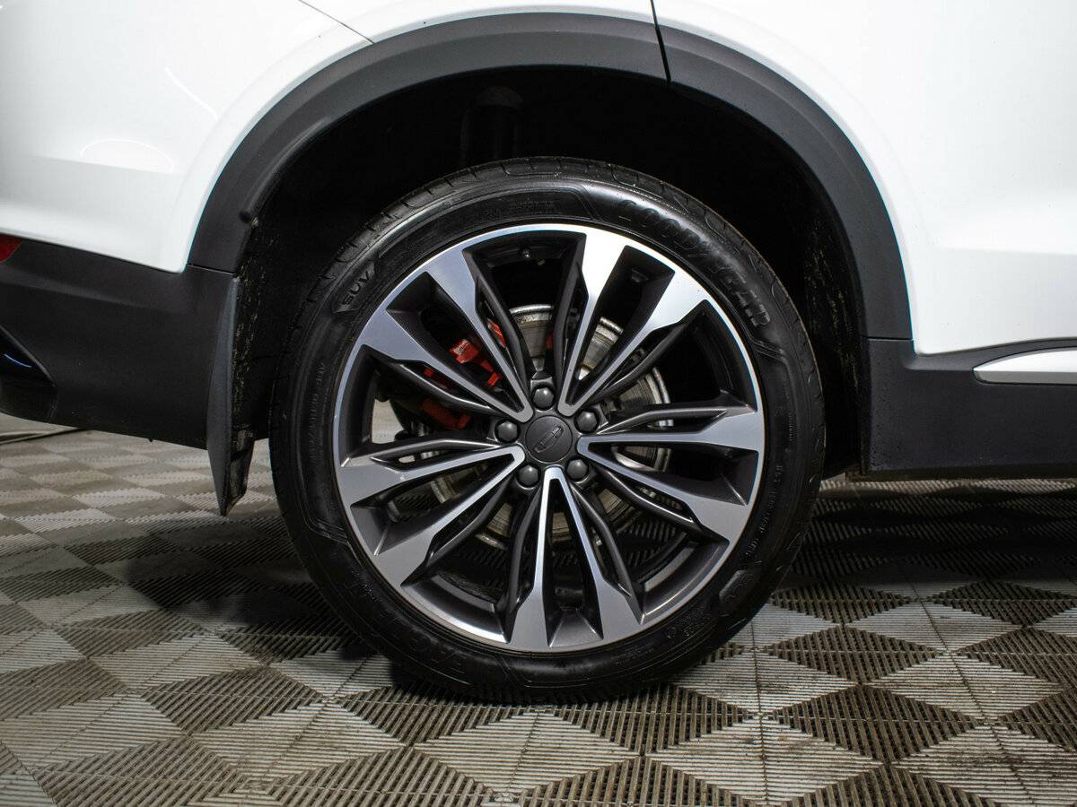 Купить Geely Tugella с пробегом. Фото: #20