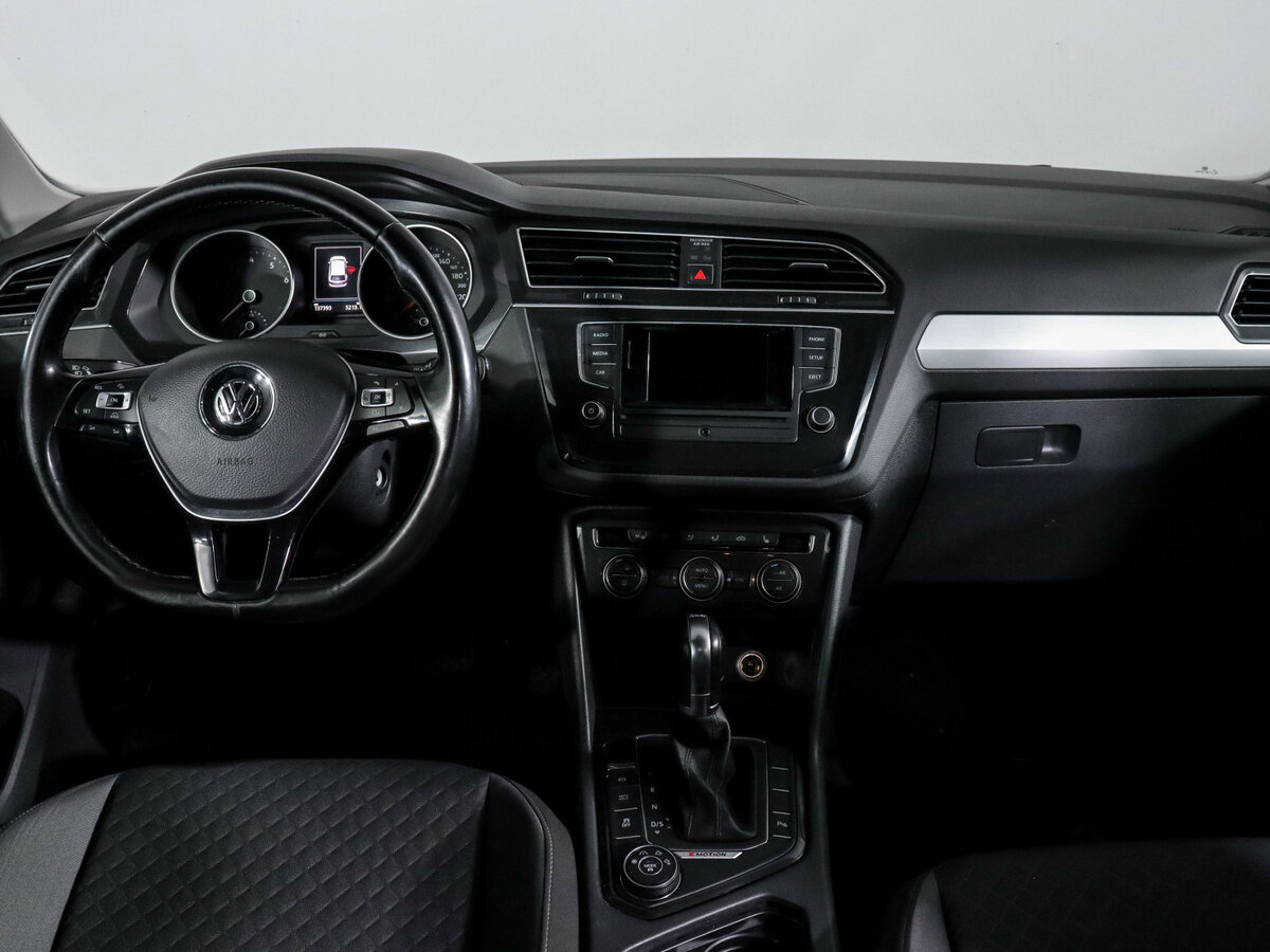 Купить Volkswagen Tiguan с пробегом. Фото: #9