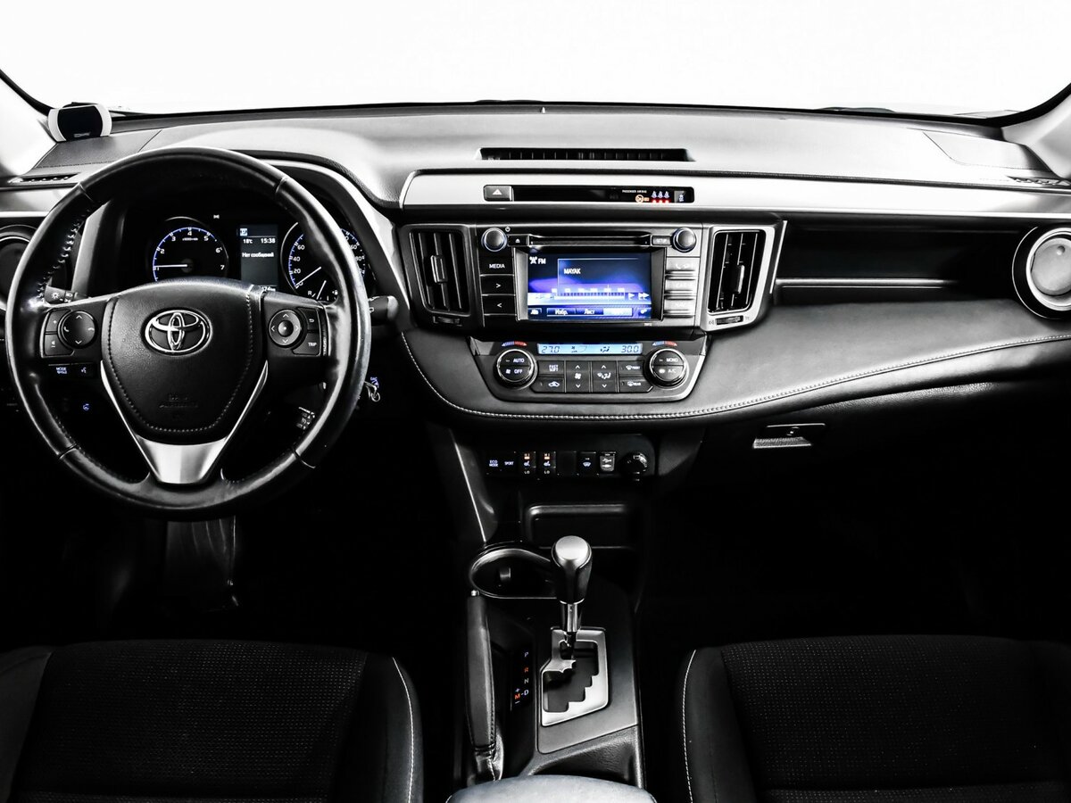 Купить Toyota RAV4 с пробегом. Фото: #8