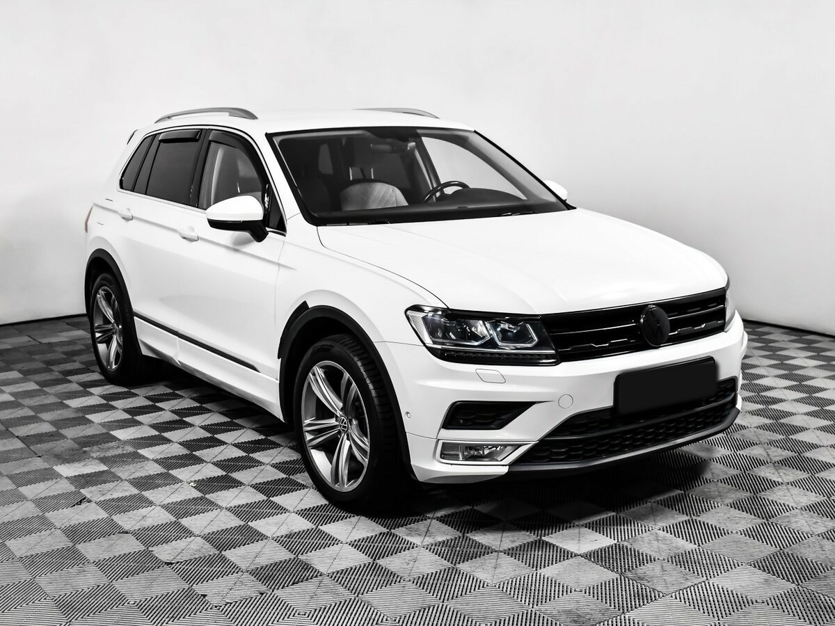 Купить Volkswagen Tiguan с пробегом. Фото: #2