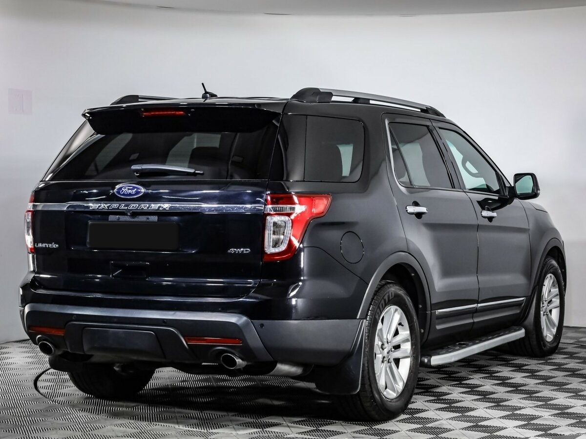 Купить Ford Explorer с пробегом. Фото: #4