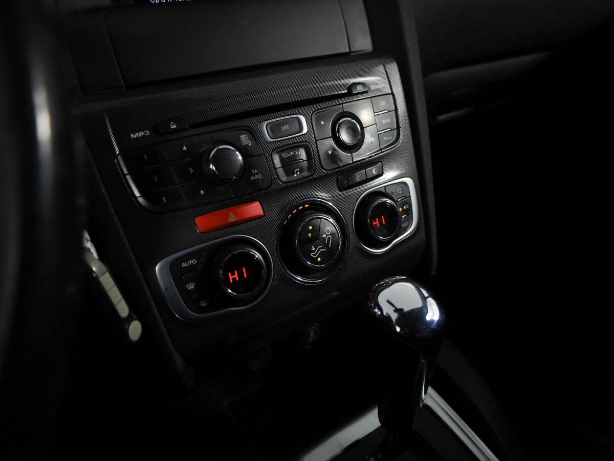 Купить Citroen C4 с пробегом. Фото: #19