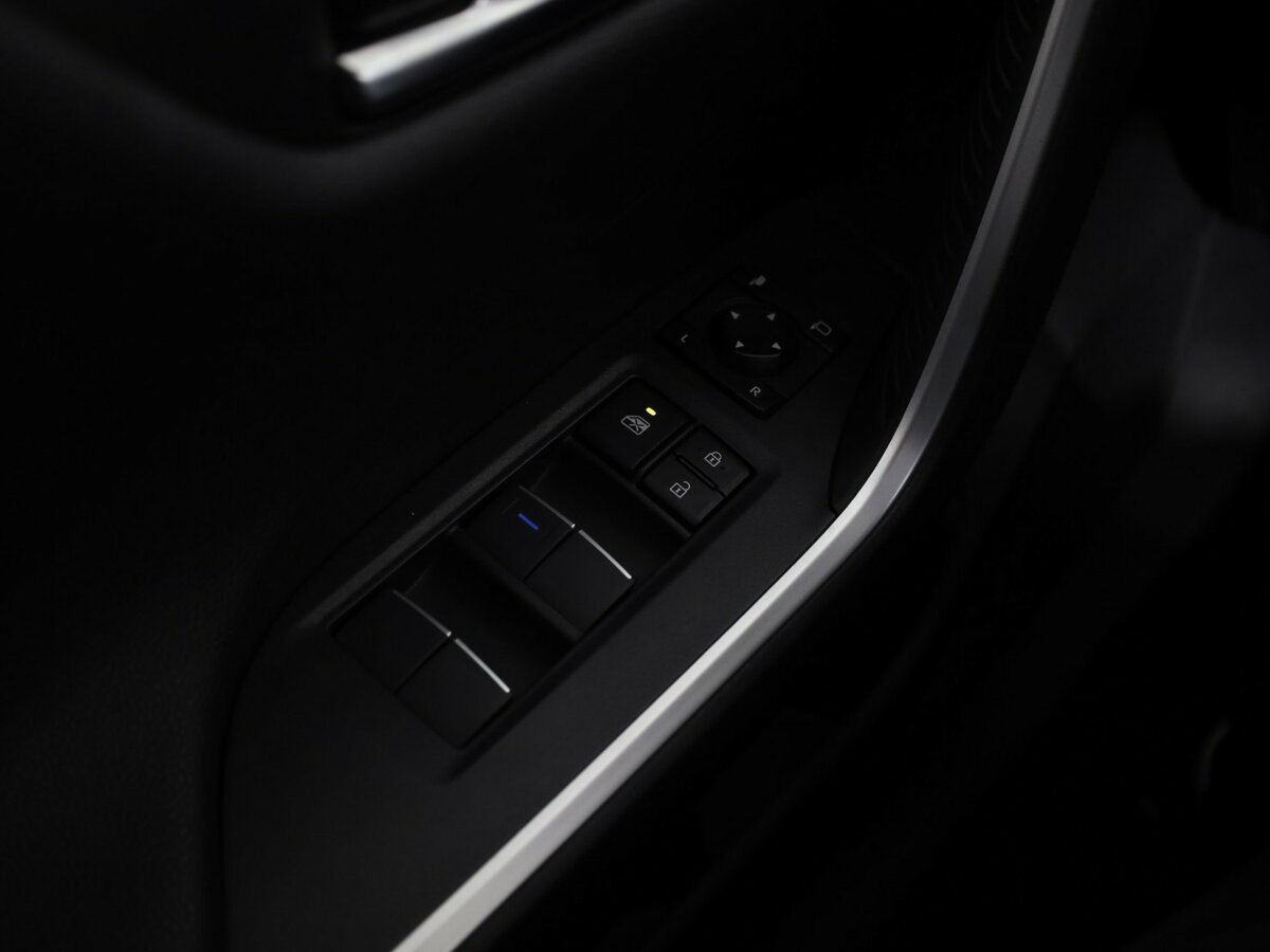 Купить Toyota RAV4 с пробегом. Фото: #22