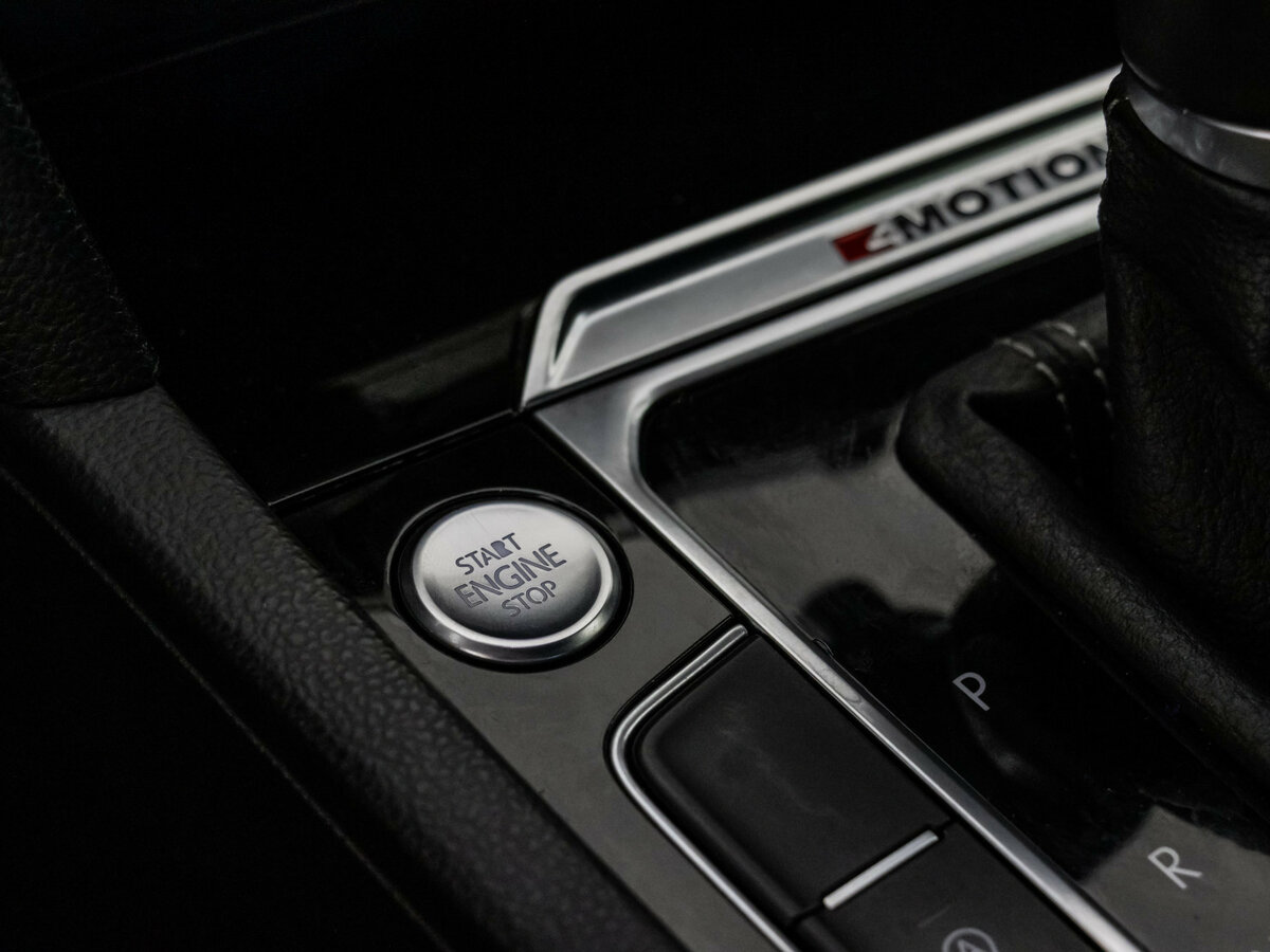 Купить Volkswagen Passat с пробегом. Фото: #19