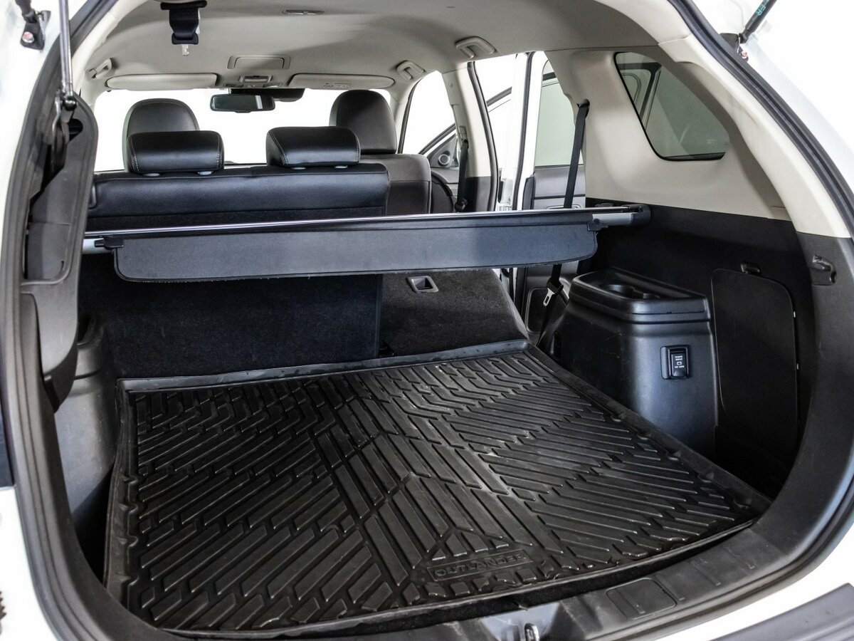 Купить Mitsubishi Outlander с пробегом. Фото: #27