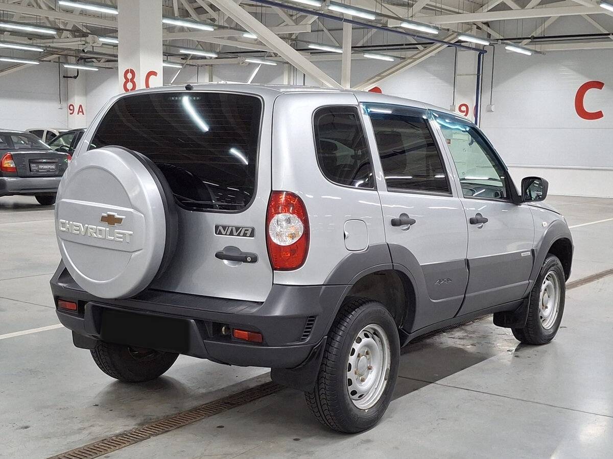 Купить Chevrolet Niva с пробегом. Фото: #4