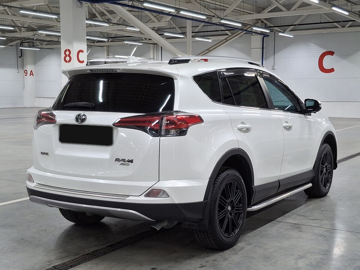 Купить Toyota RAV4 с пробегом. Фото: #4