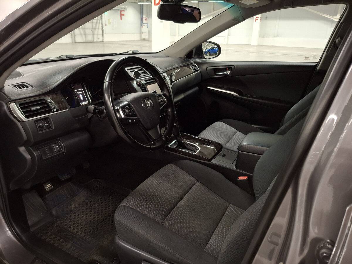 Купить Toyota Camry с пробегом. Фото: #14