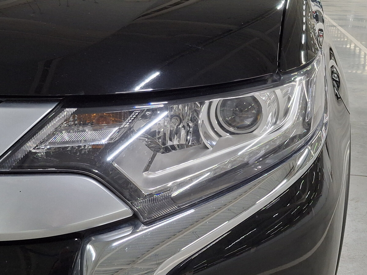 Купить Mitsubishi Outlander с пробегом. Фото: #16