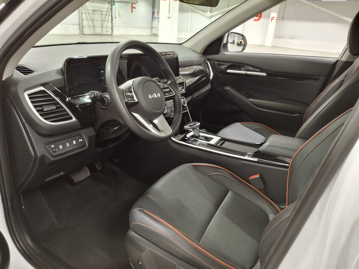 Купить Kia Seltos с пробегом. Фото: #15