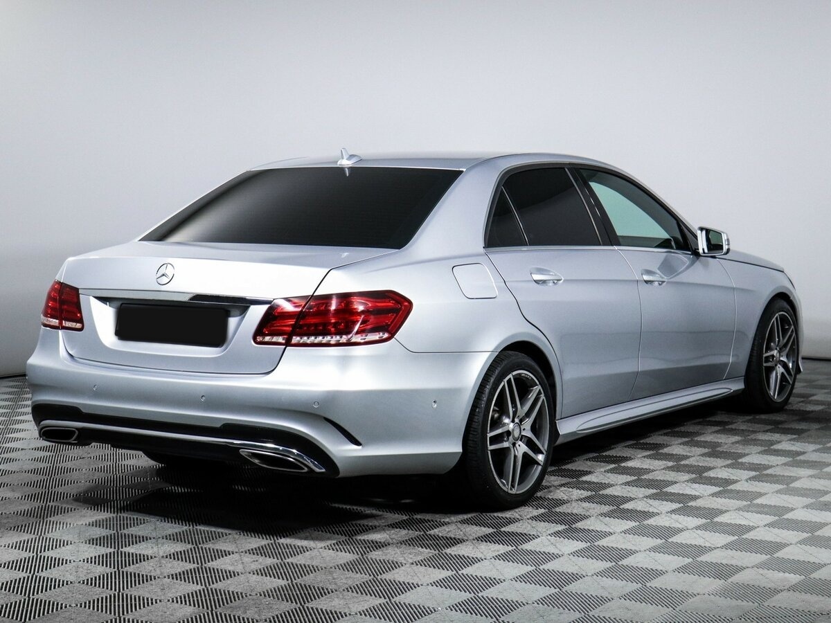 Купить Mercedes-Benz E-Класс с пробегом. Фото: #3