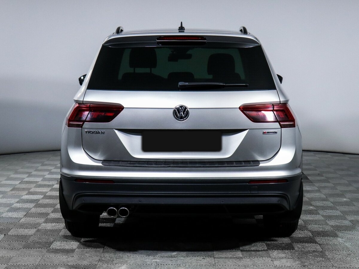 Купить Volkswagen Tiguan с пробегом. Фото: #4