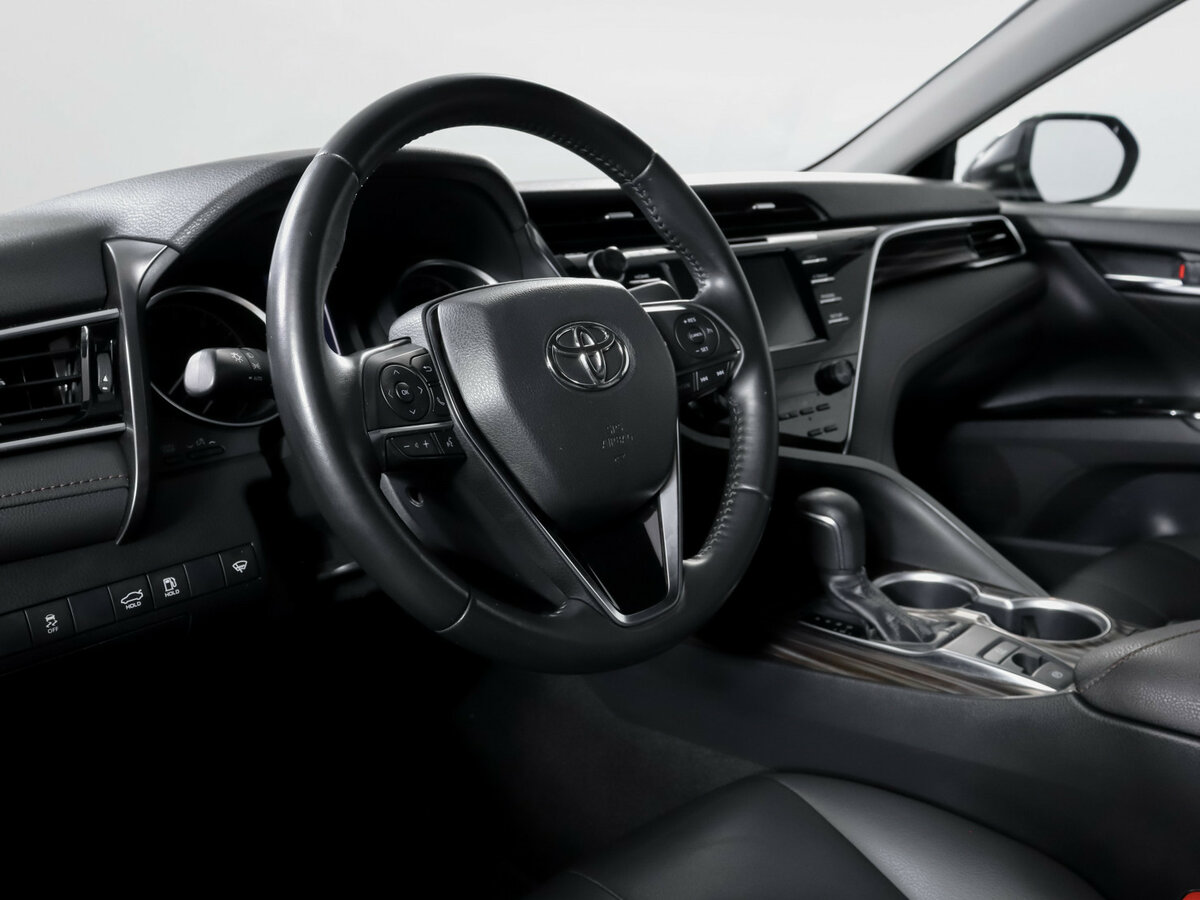 Купить Toyota Camry с пробегом. Фото: #12