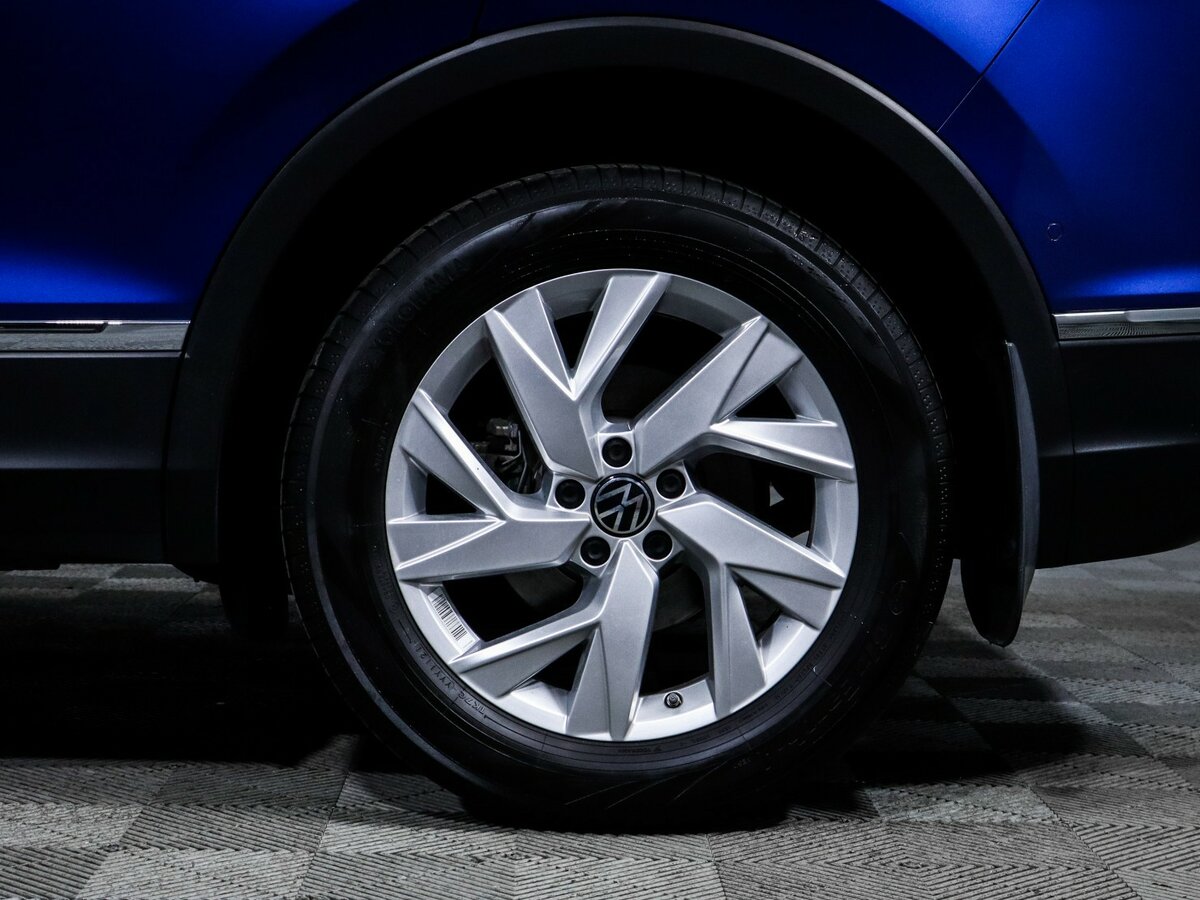 Купить Volkswagen Tiguan с пробегом. Фото: #11