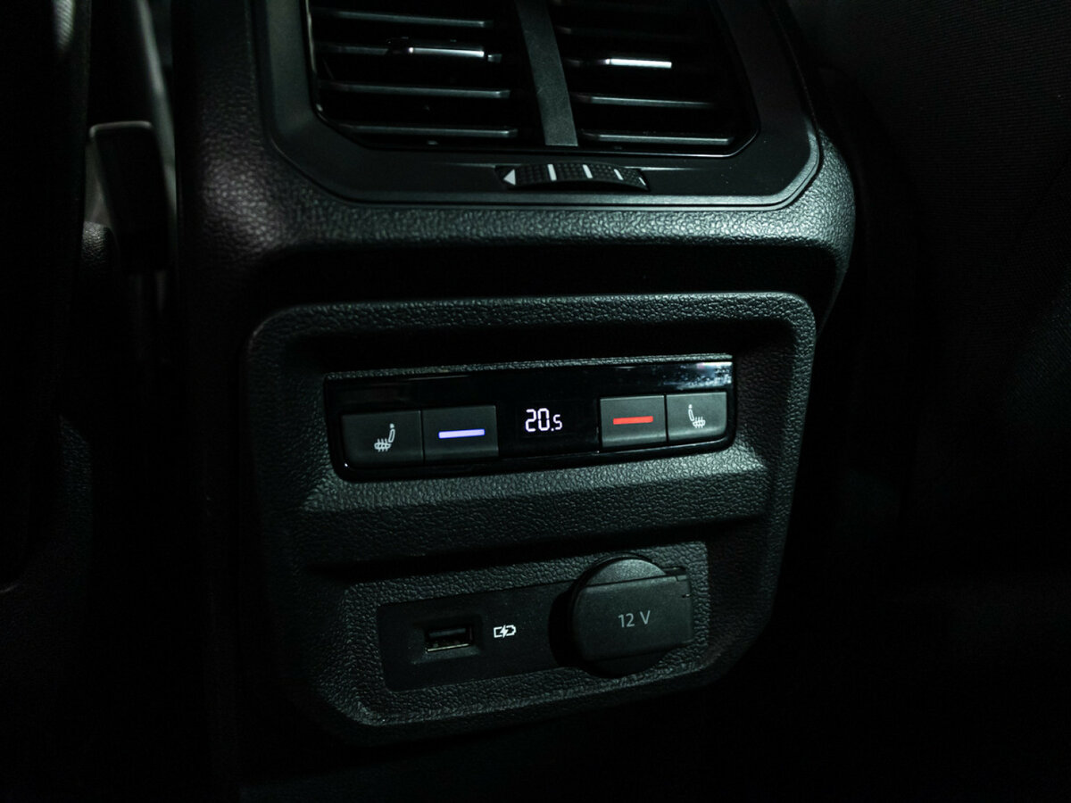 Купить Volkswagen Tiguan с пробегом. Фото: #17