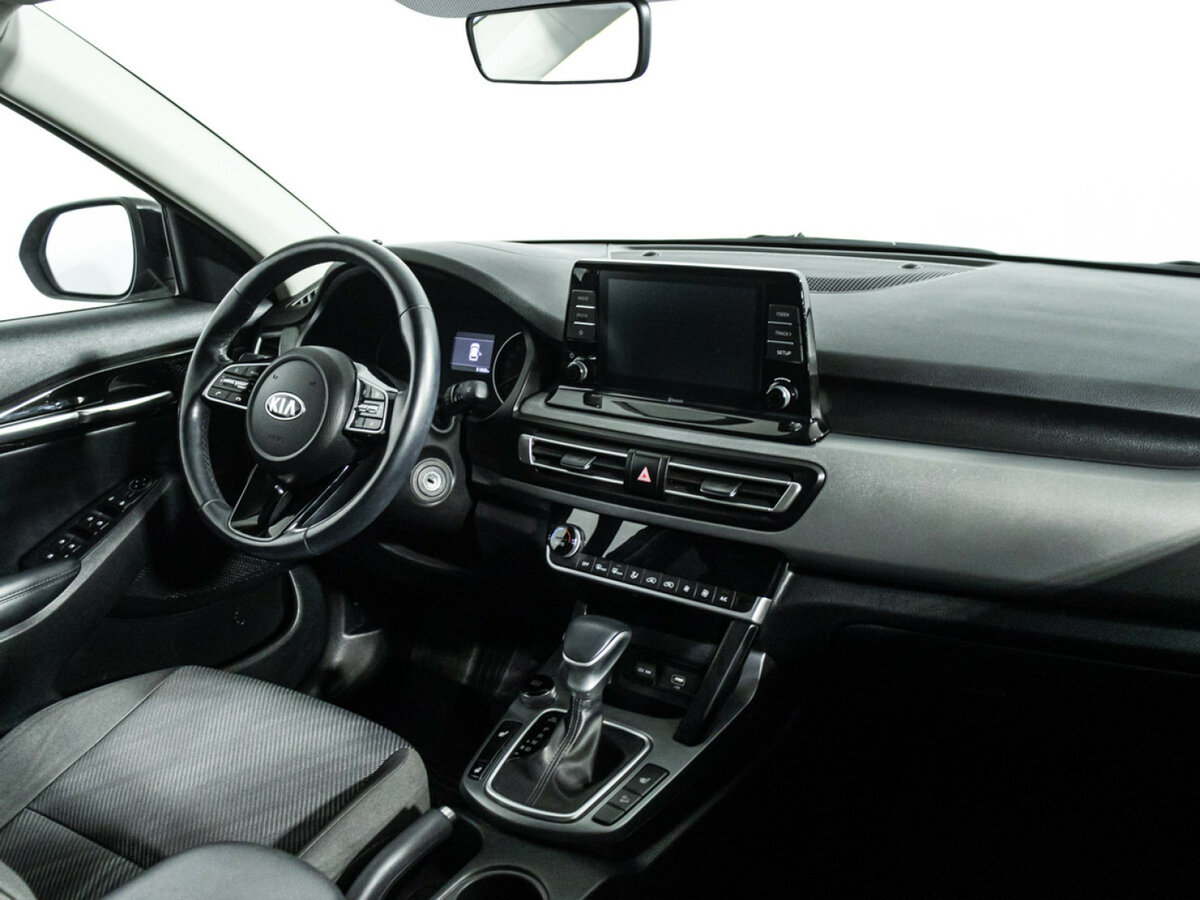 Купить Kia Seltos с пробегом. Фото: #8