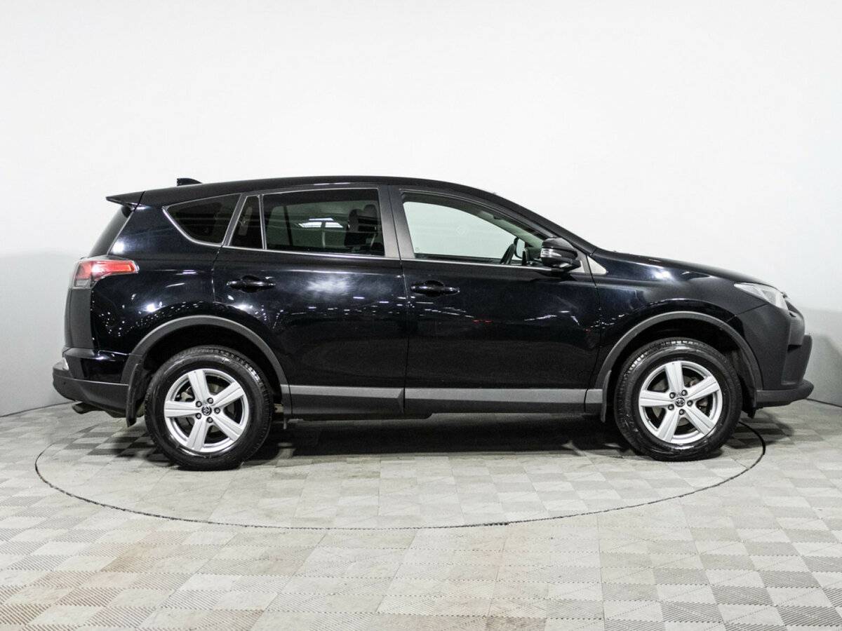 Купить Toyota RAV4 с пробегом. Фото: #3