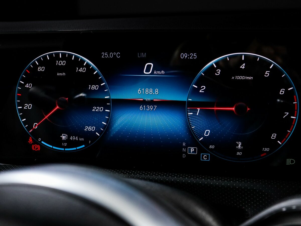 Купить Mercedes-Benz CLA с пробегом. Фото: #8