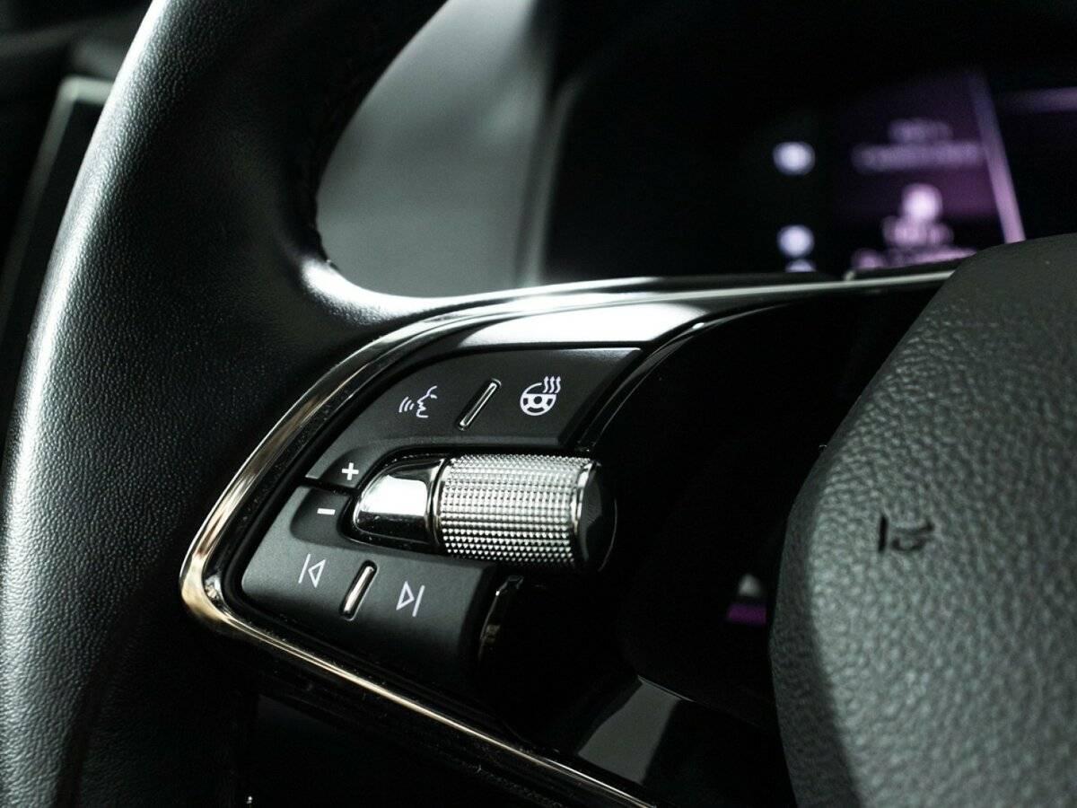 Купить Skoda Karoq с пробегом. Фото: #18