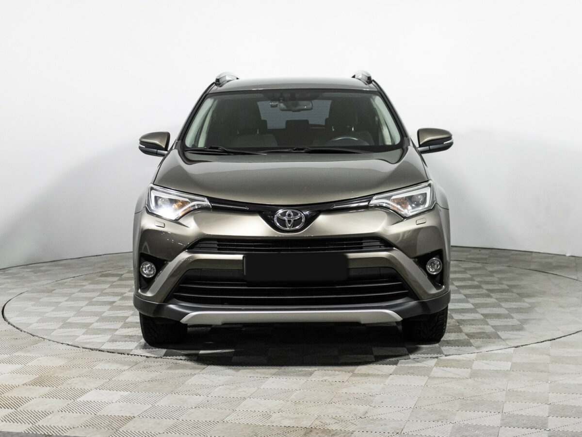 Купить Toyota RAV4 с пробегом. Фото: #1