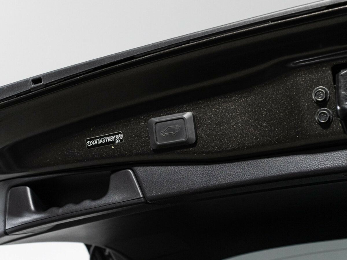 Купить Toyota RAV4 с пробегом. Фото: #22